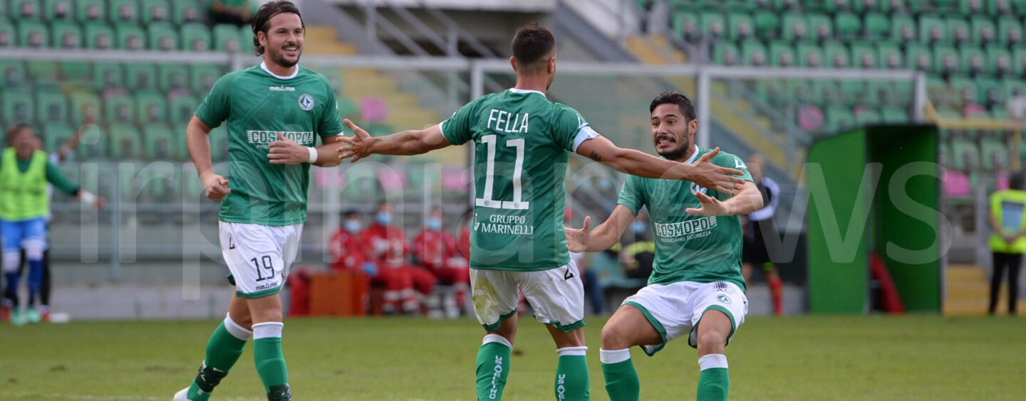 Palermo Avellino La Fotogallery Del Blitz Biancoverde Irpinianews It