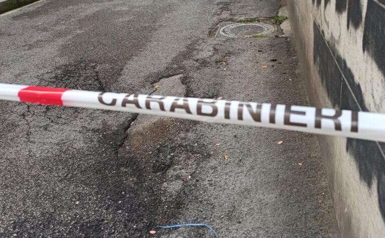 Terribile omicidio a Pannarano: getta la testa del fratello dal balcone