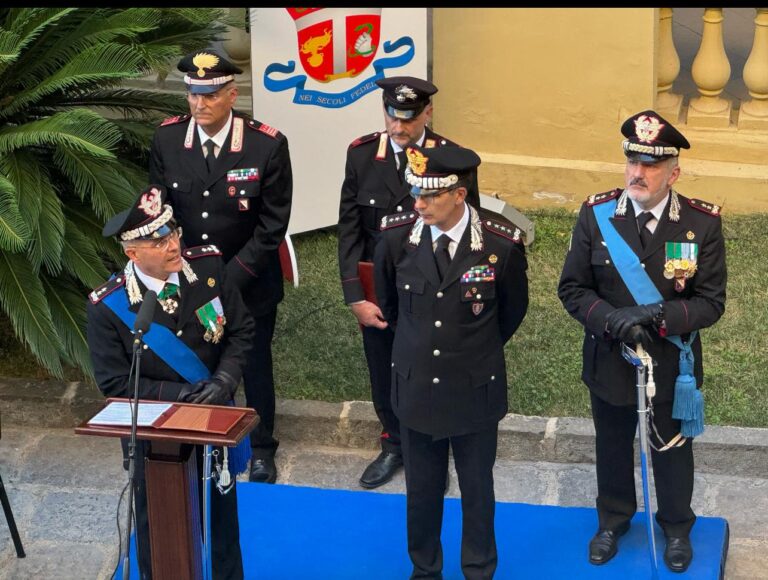 Cambio al vertice della Legione Carabinieri Campania. Il Generale Jannece lascia il comando, ritorna il Generale La Gala
