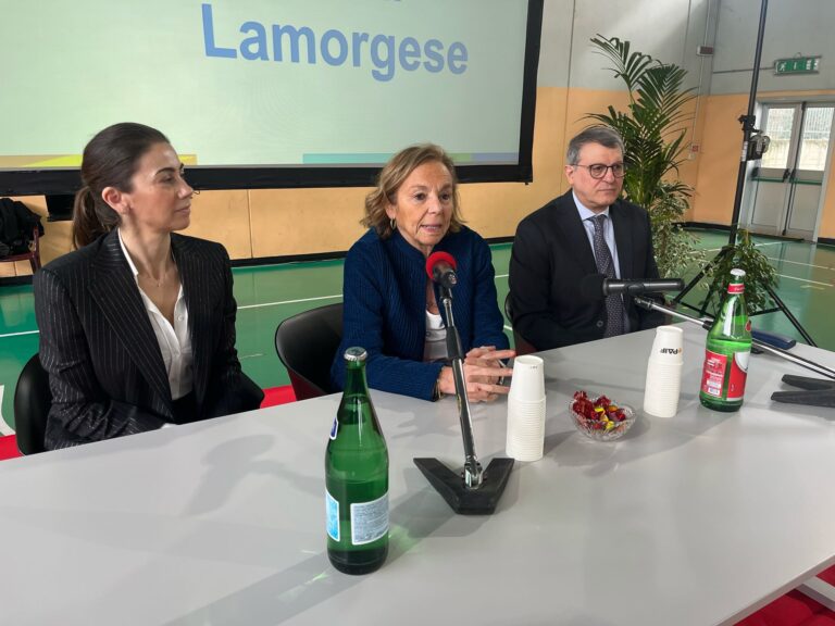 VIDEO/ Ritorno in Irpinia per l’ex Ministra Lamorgese: “Con studio e cultura si può gestire tutto”