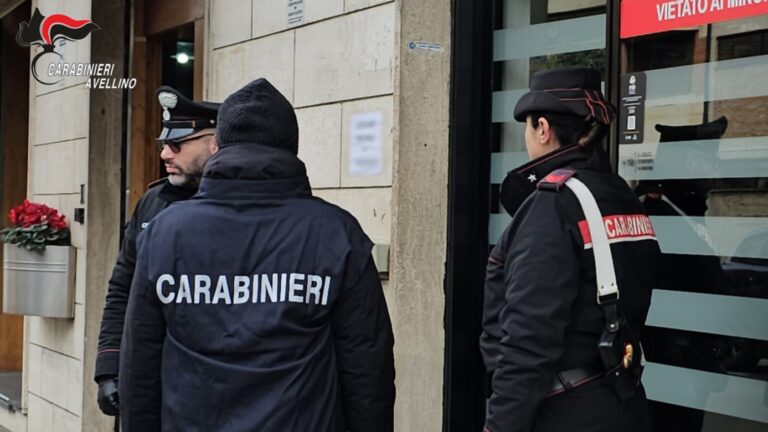 VIDEO/ Rapina in una sala scommesse di Atripalda: tre arresti